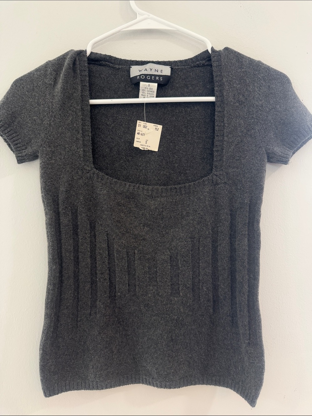 Wayne Rogers Women's Short Sleeve Scoop Neck Knit Top - Charcoal Gray